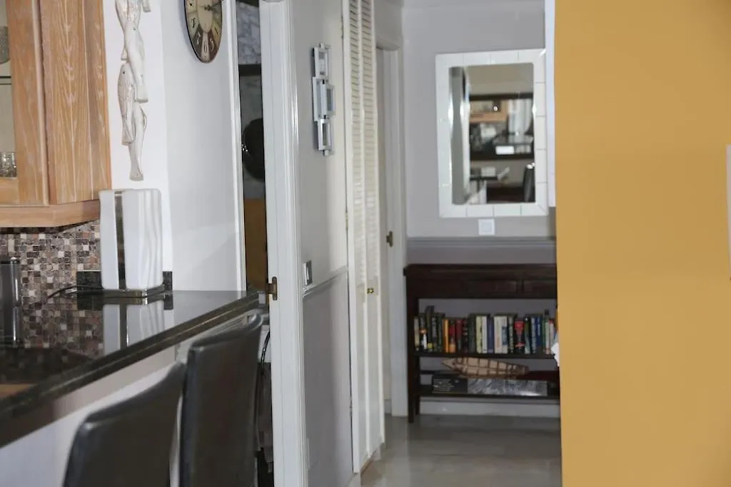 Stylish, Spacious Apartment With Sea View Марбелья
