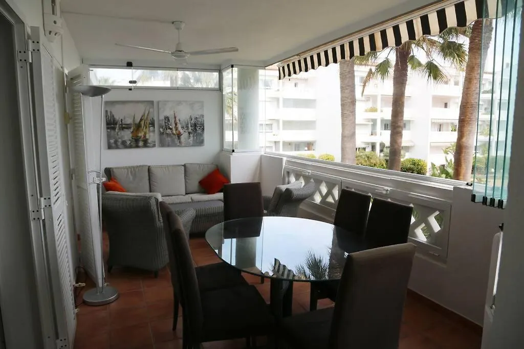 Stylish, Spacious Apartment With Sea View Марбелья
