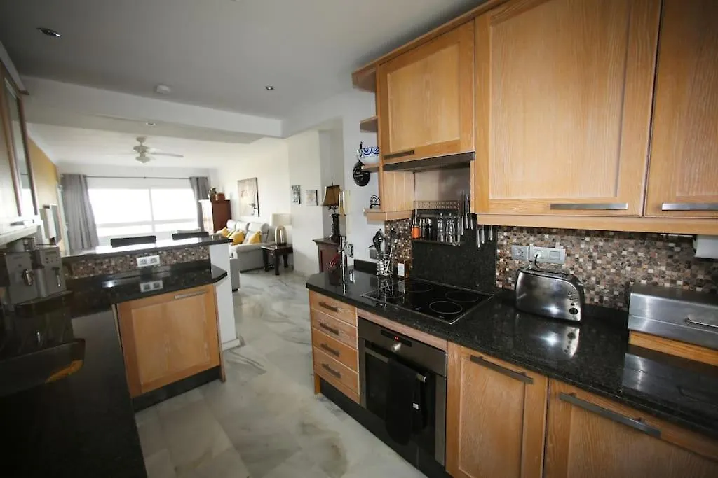 Stylish, Spacious Apartment With Sea View Marbella Spain