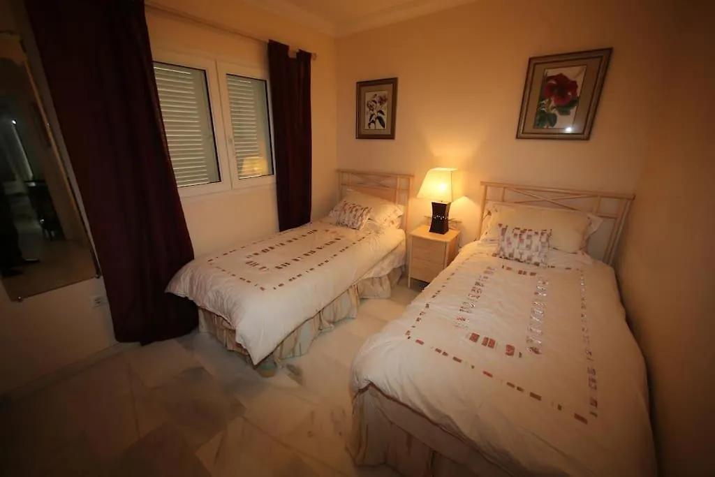 Stylish, Spacious Apartment With Sea View Marbella Spain